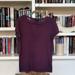 Rock & Republic Short Sleeve Tee with neck cut-out, purple size small